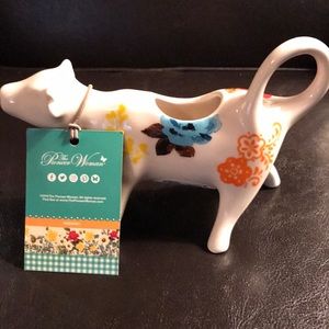 New Pioneer Woman floral cow coffee creamer